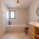 Prázdninový dům Maison Moderne Et Spacieuse Avec Jardin A Pessac