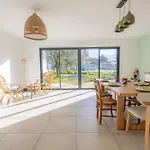 Maison Moderne Et Spacieuse Avec Jardin A Prázdninový dům