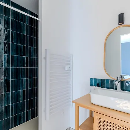 Maison Moderne Et Spacieuse Avec Jardin A 페삭