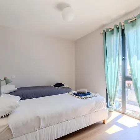 Maison Moderne Et Spacieuse Avec Jardin A 펜션 페삭
