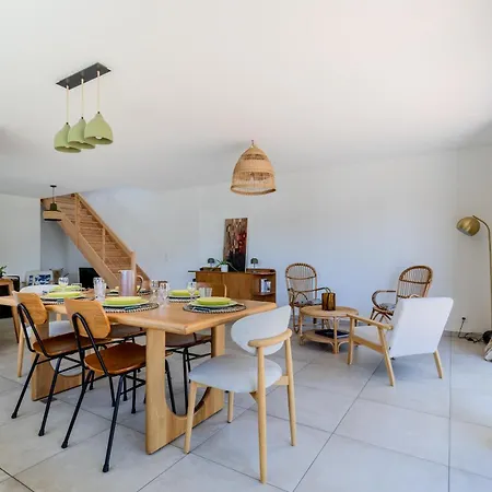 펜션 Maison Moderne Et Spacieuse Avec Jardin A 페삭