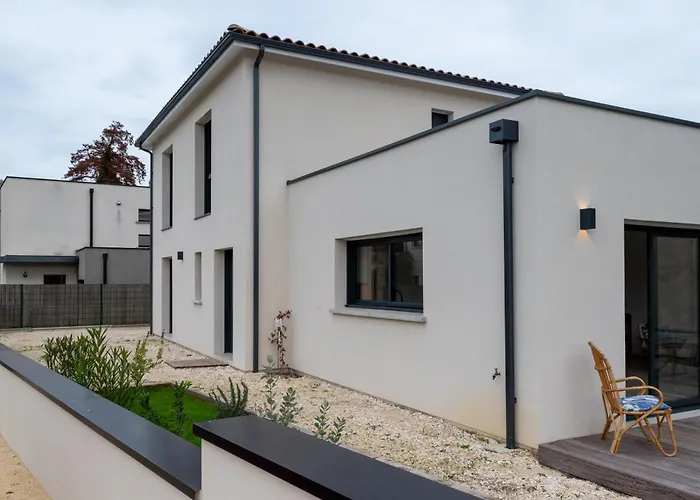 Maison Moderne Et Spacieuse Avec Jardin A * Pessac