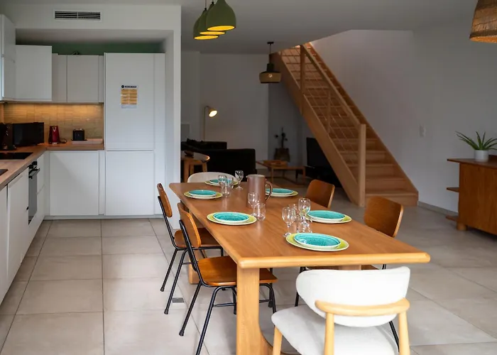 Maison Moderne Et Spacieuse Avec Jardin A Feriehus *